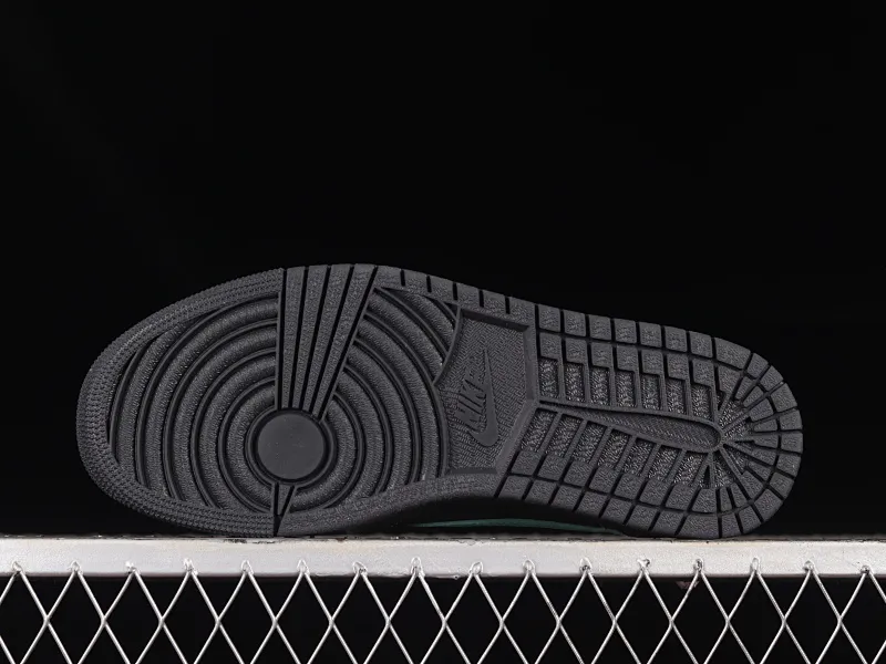 All Categories Air Jordan Jordan Series Basketball Shoes Air Jordan 1 Low Travis Scott x Air Jordan 1 Low OG AJ1 Joe 1 Tiffany Green Overturned Low Basketball Shoes DM7866-401